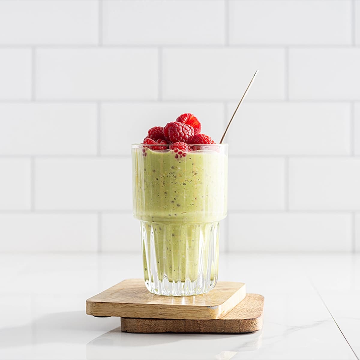 Raspberry Matcha Overnight Oats